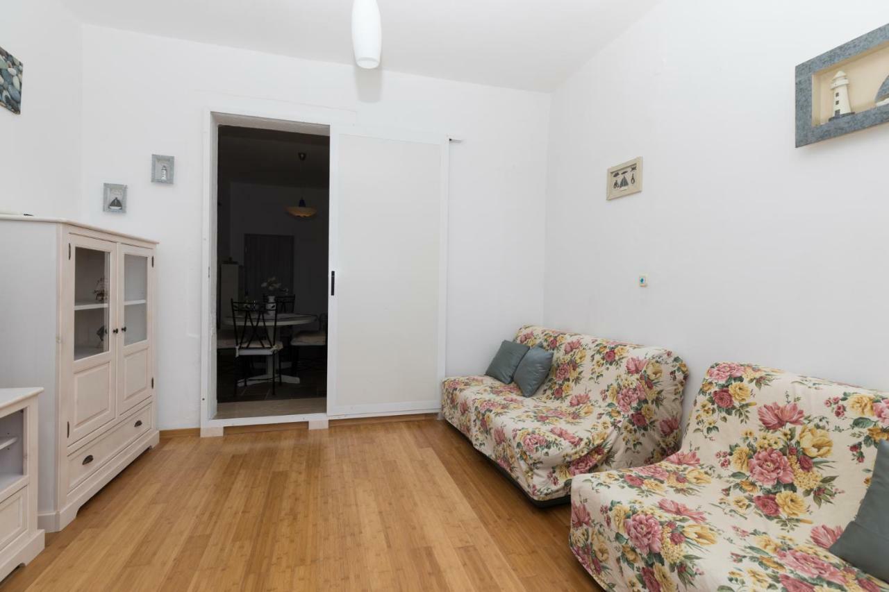 The View Apartment Mimice Exterior foto